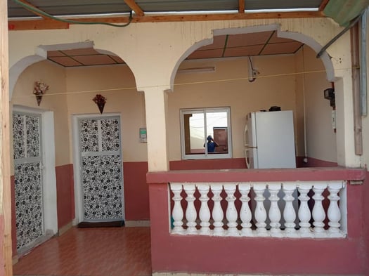 Maison 3 chambres avec eau et électricité à proximité de Hodan 1
