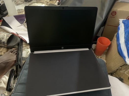 Ordinateur HP neuf, 950gb, 8 RAM, prix négociable