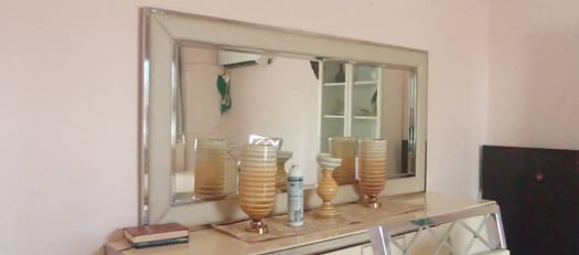 Ensemble complet de salon, salle à manger et chambre à coucher à vendre