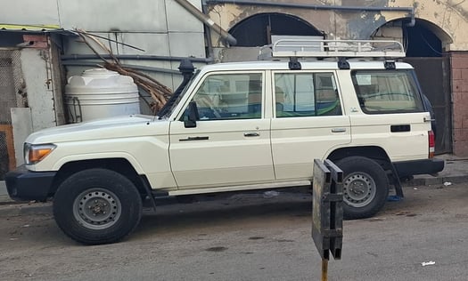 Toyota LAND cruiser hard-top