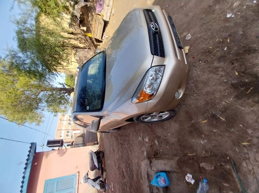 Toyota RAV4 Diesel, Boîte Manuelle, Bon état, Climatisée