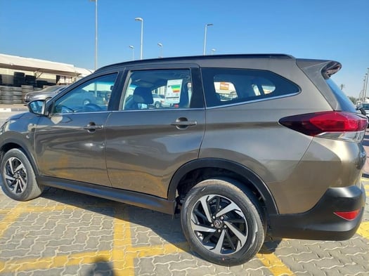Toyota Rush, automatique, essence, économique