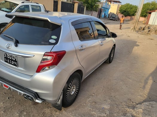 Toyota Vitz 2016, très bon état, faible kilométrage, prix attractif