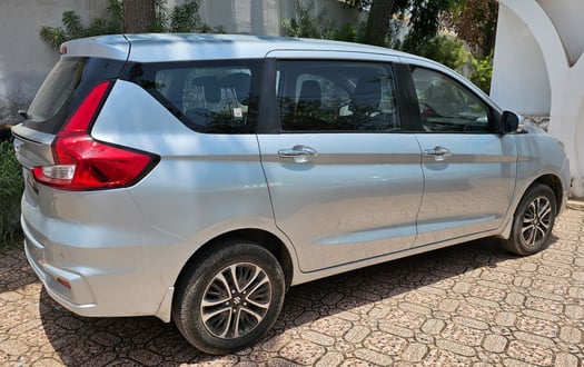 Suzuki Ertiga 2024, essence, boîte automatique, excellent état