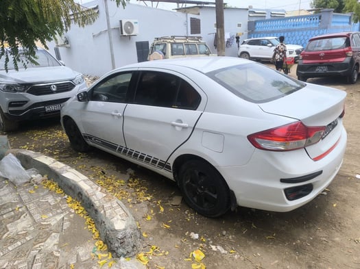 Suzuki Ciaz, clim auto, bon état, à saisir
