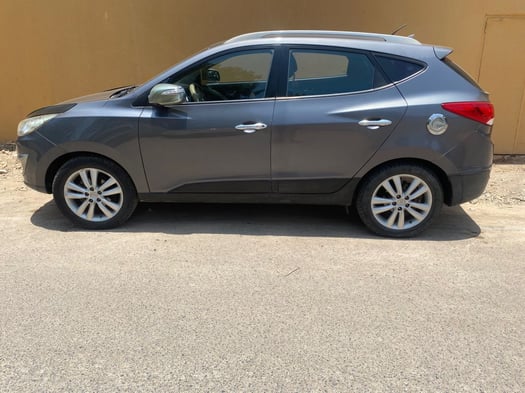 Hyundai Tucson 2011, diesel, boîte automatique, 5 places