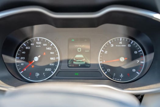 Voiture MG ZS 2025, essence, boîte automatique, blanc