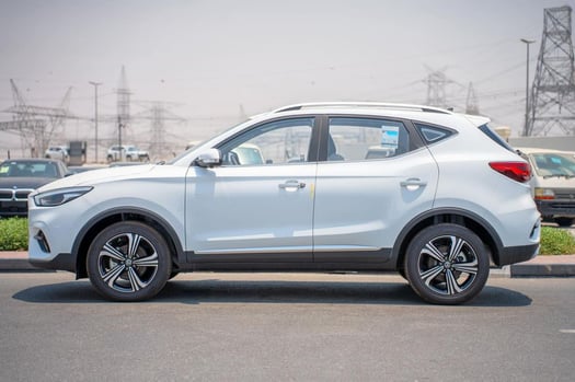 Voiture MG ZS 2025, essence, boîte automatique, blanc