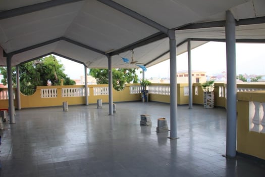 2 Appartements F4 avec terrasse et parking à Gabode 5, parfait pour une vie familiale confortable