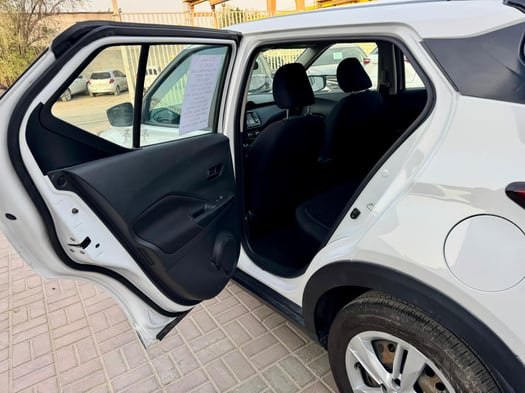 Nissan Kicks 2022, automatique, essence, excellent état