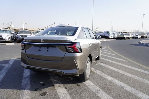 Suzuki Dzire 2025, automatique, essence, silver, excellent état