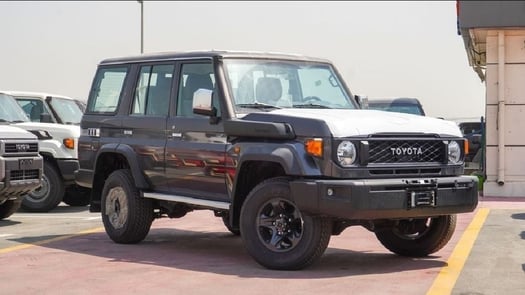 Toyota Land Cruiser 70 V8 LX 2025 en excellent état