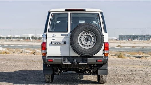 Toyota Land Cruiser 2025, diesel, boîte manuelle, excellent état