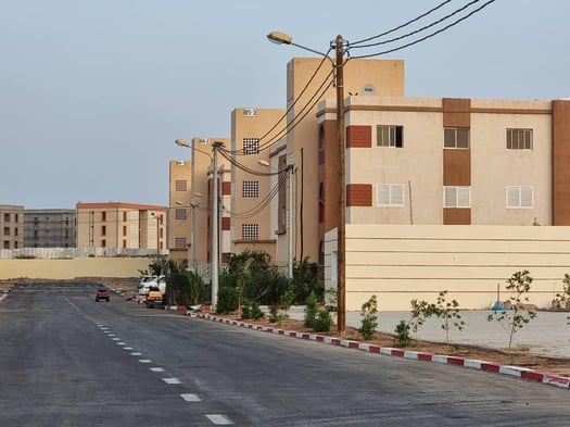 Appartement meublé F4 avec parking, proximité cité Al Gamil PK13