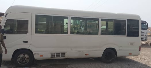 Toyota Coaster - 36 places - Essence - Boîte manuelle