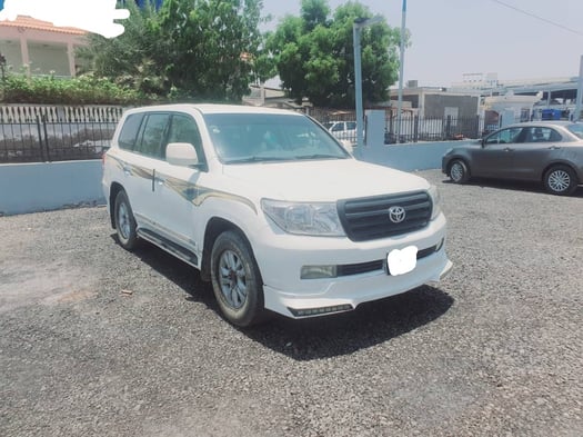 Toyota Land Cruiser V8 , diesel, disponible à louer
