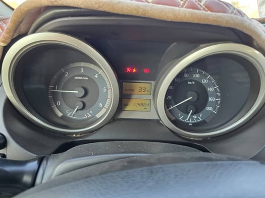 Toyota Prado TXL 2013, boîte manuelle, diesel
