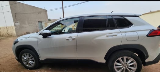 Toyota Corolla Cross 2021, essence, excellent état, semi-option