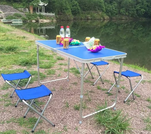 Ensemble table et chaises pliables