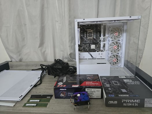 PC Gamer avec Carte mère, Carte graphique, RAM et Boîtier RGB