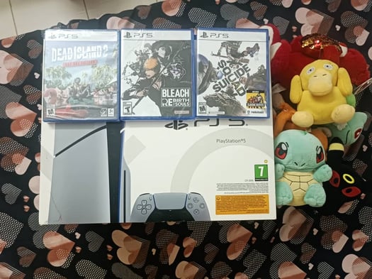 PlayStation 5 neuve dans sa boîte d\'origine - Parfaite pour un cadeau !