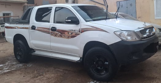 Toyota Hilux Double Cabine 4x4, diesel, très bon état