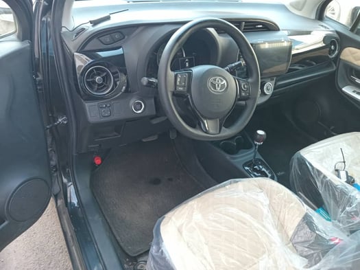 Toyota Vitz 2019 neuve