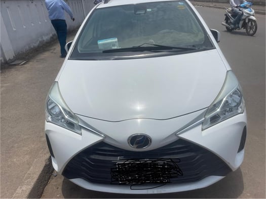 Toyota Vitz 2019, essence, boîte automatique