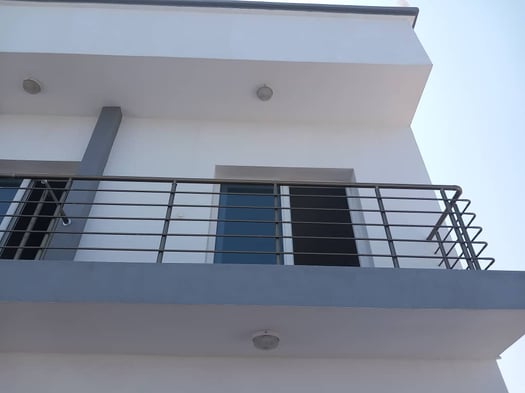 Villa neuve à louer à Haramous avec vue sur mer