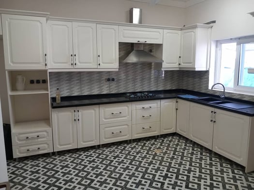 Villa neuve à louer à Haramous avec vue sur mer