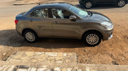 Suzuki Dzire 2023, très peu roulée, départ imminent