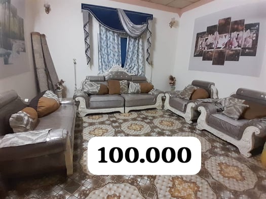 Ensemble meubles maison en bon état: chambres, salons, TV - À vendre à Djibouti