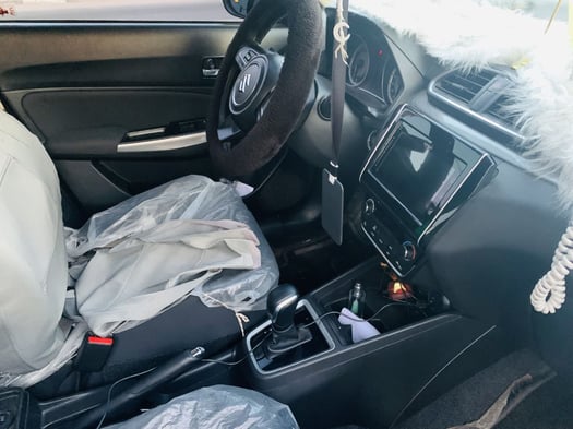 Suzuki Dzire 2024, essence, boîte automatique, excellent état