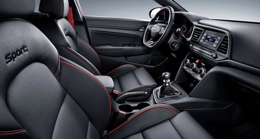 Hyundai avante 2018 à louer, essence, climatisation, toit ouvrant