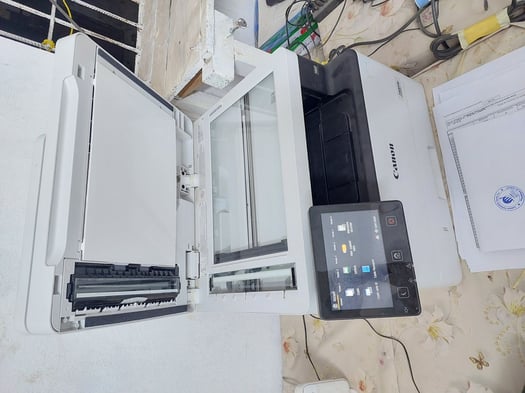 Imprimante Canon i-SENSYS MF463dw noir et blanc