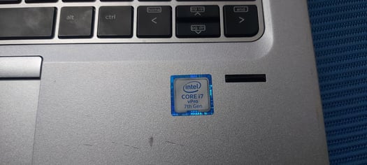 Ordinateur portable Intel Core i7, 16 Go RAM, SSD 500 Go à prix imbattable