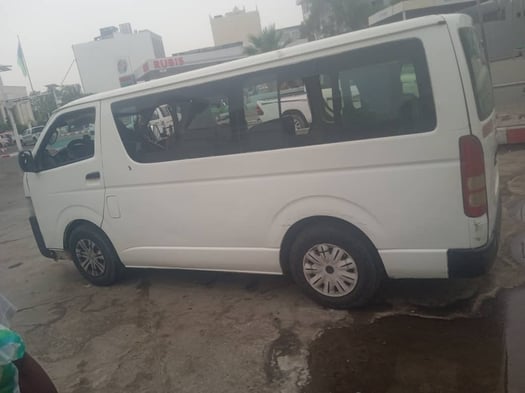 Mini bus 2kD en excellent état