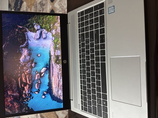 Laptop HP INTEL Core i7 8e génération, neuf