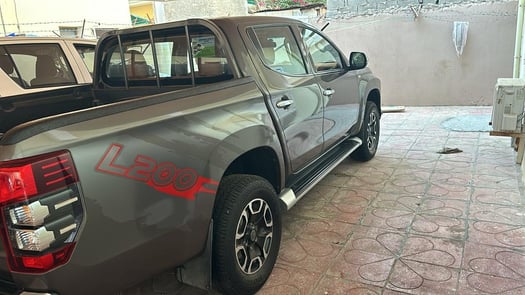 Mitsubishi L200 2016, diesel, excellent état