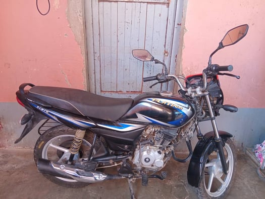 Moto Bajaj Platina, puissante et économique !