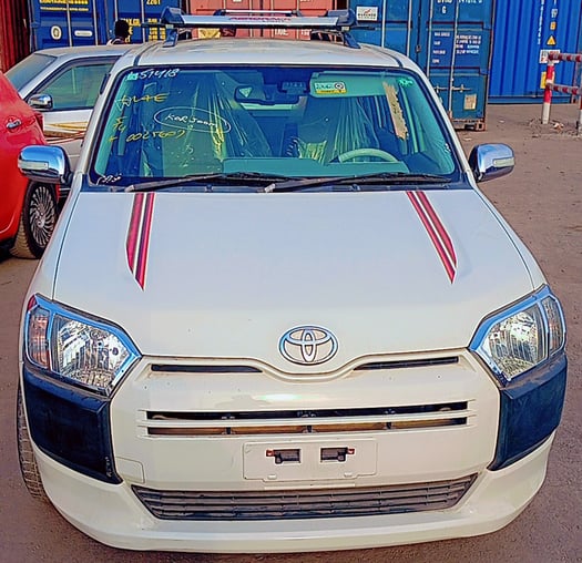 Toyota Probox 2018, jamais roulé, tout neuf importé de Dubaï