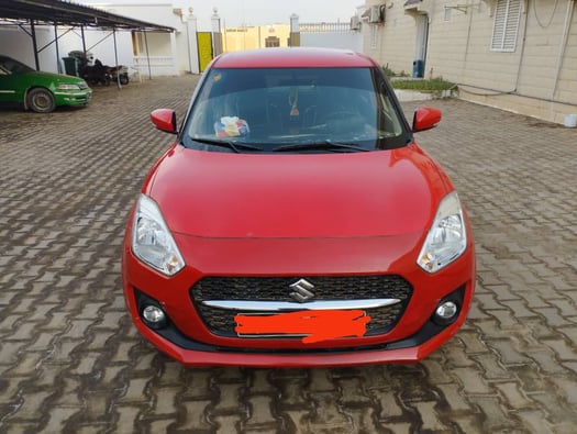 Suzuki Swift 2022, boîte automatique, essence, excellent état