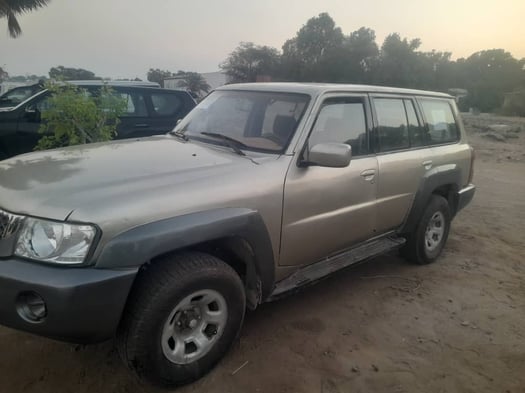 Nissan Patrol 2015, excellent état