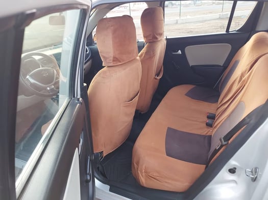 Suzuki Alto 2020 en bon état, idéal pour la ville et économique en carburant