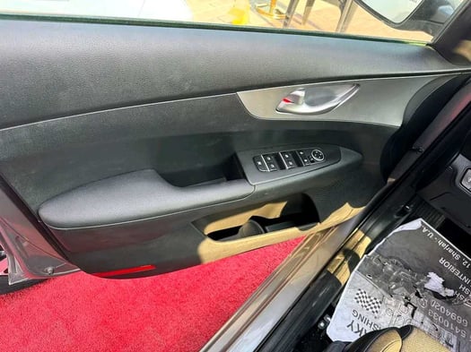 Kia Forte 2022, Boîte Automatique, Essence, Excellent état