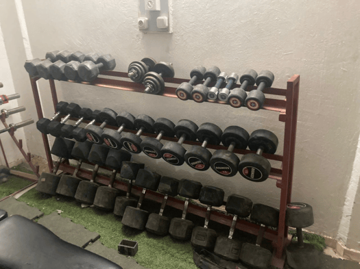 Matériel complet de musculation professionnelle – état neuf