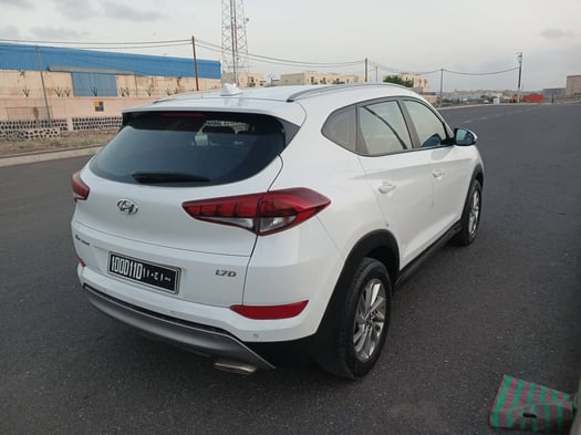 Hyundai Tucson 2018, diesel, boîte automatique, faible kilométrage