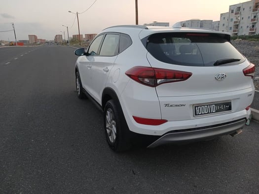 Hyundai Tucson 2018, diesel, boîte automatique, faible kilométrage