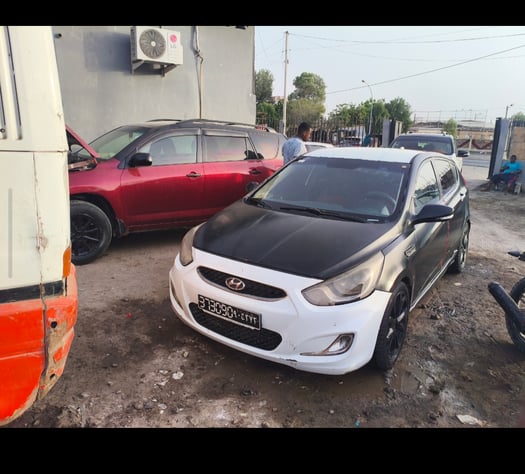 Hyundai Accent 2014, diesel, climatisation, à prix négociable