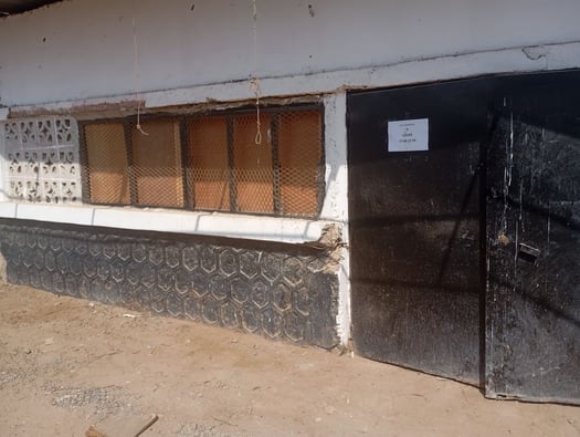 Local Commercial en face du Lycée et de l\'IAD à louer